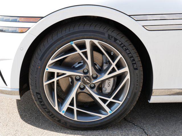 new 2025 Genesis G90 car, priced at $92,285
