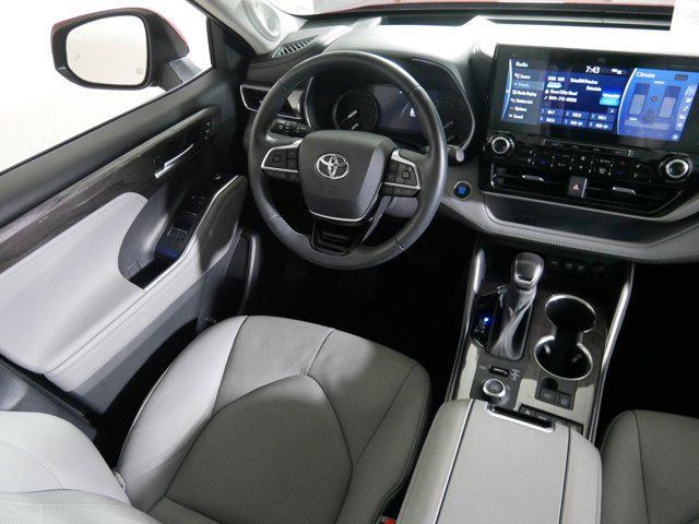 used 2021 Toyota Highlander car, priced at $43,997