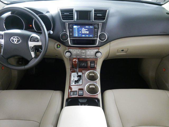 used 2013 Toyota Highlander car, priced at $15,995