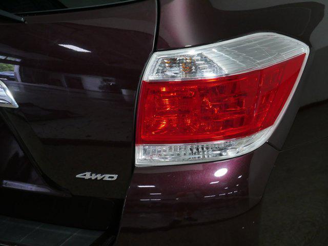 used 2013 Toyota Highlander car, priced at $15,995