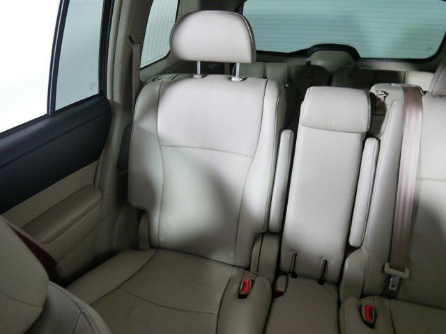 used 2013 Toyota Highlander car, priced at $15,995