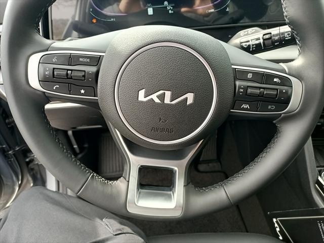 new 2025 Kia Sportage car, priced at $33,521