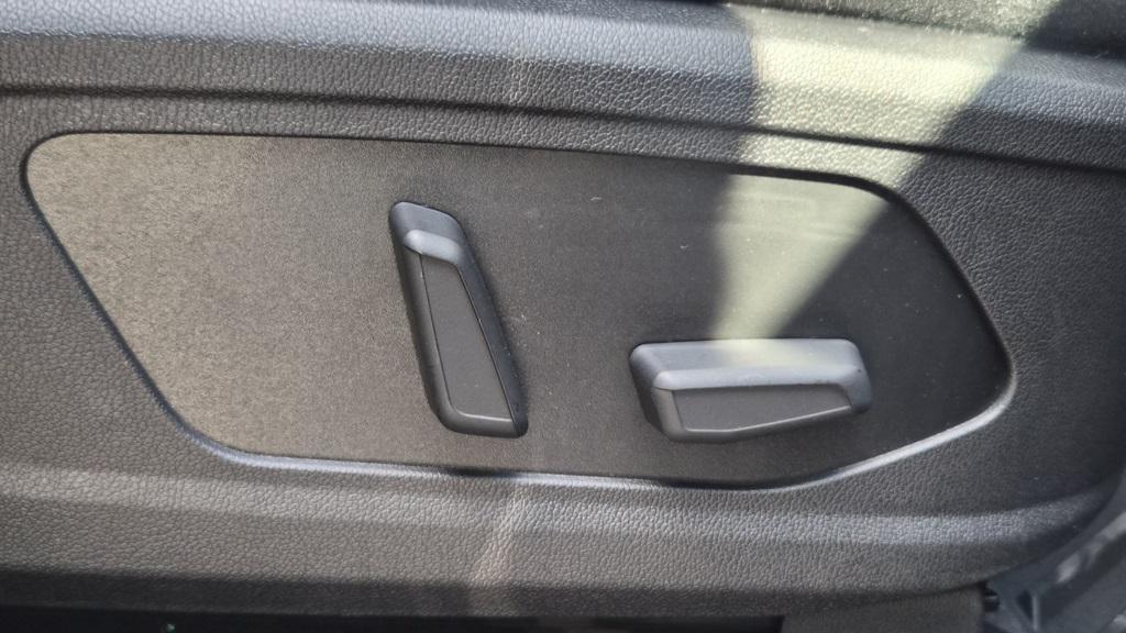 new 2026 Kia Sorento car, priced at $44,795