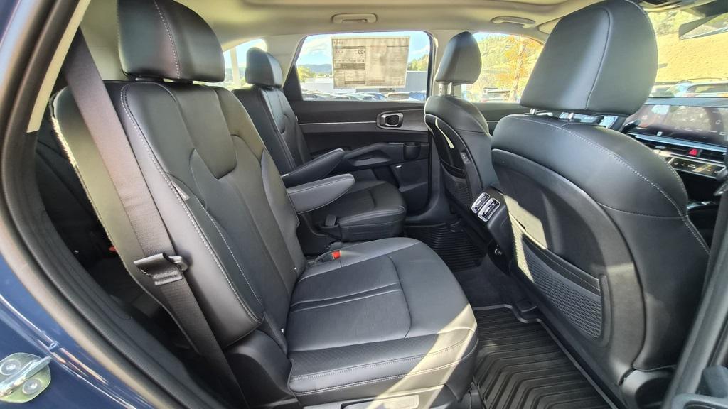 new 2026 Kia Sorento car, priced at $44,795