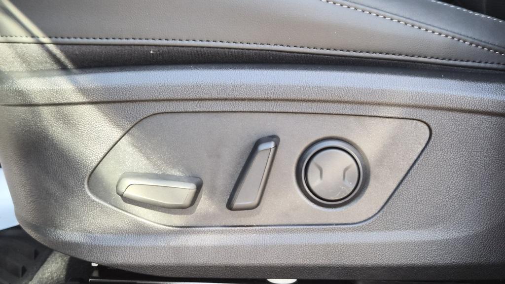 new 2026 Kia Sorento car, priced at $44,795