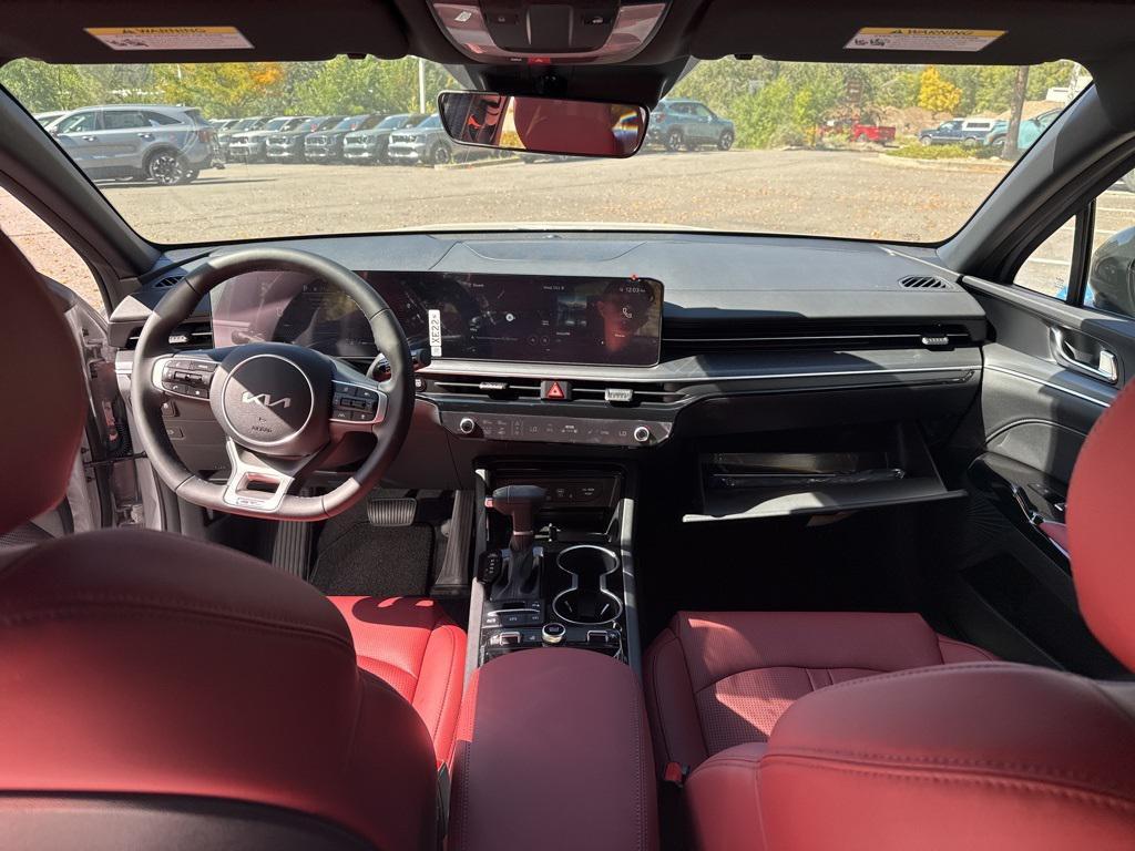 new 2026 Kia K5 car, priced at $31,192