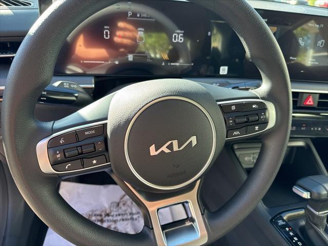 new 2025 Kia K5 car, priced at $27,954