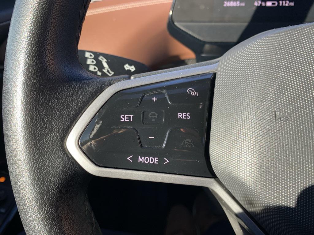 used 2023 Volkswagen ID.4 car, priced at $21,991