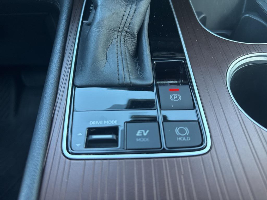 used 2021 Toyota Sienna car, priced at $39,872