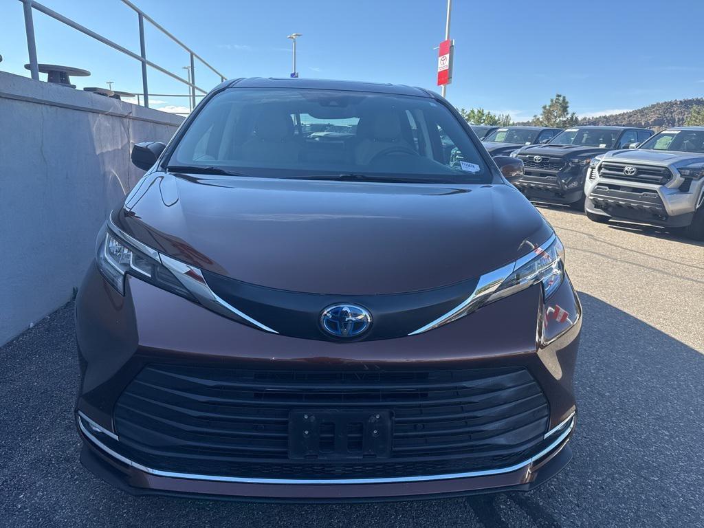 used 2021 Toyota Sienna car, priced at $39,872