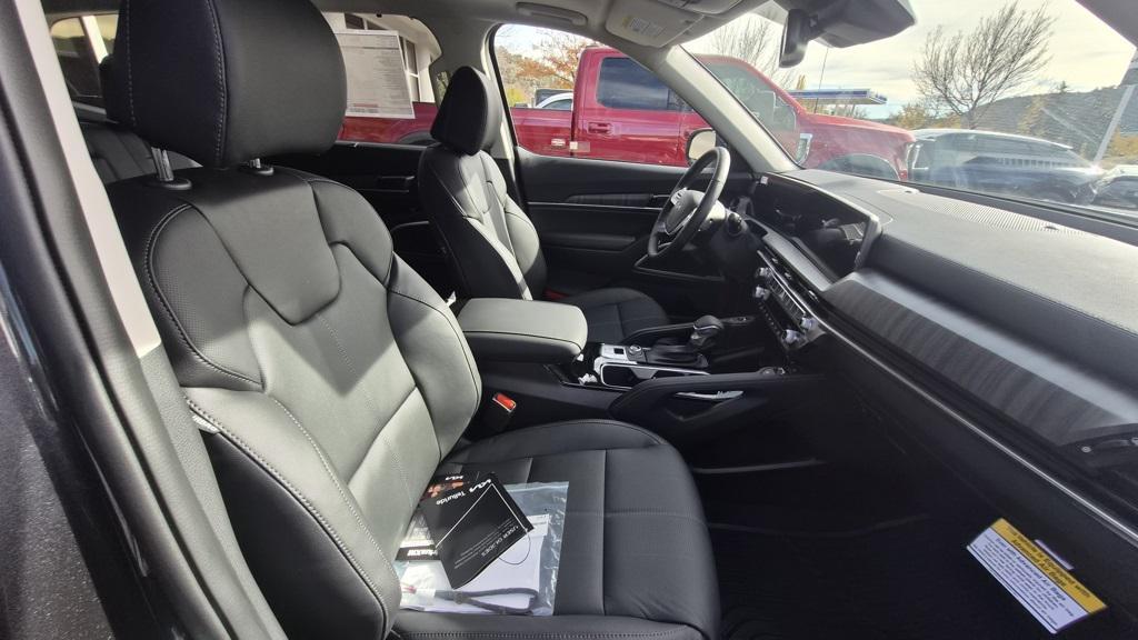 new 2025 Kia Telluride car, priced at $44,995