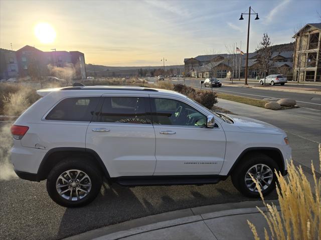 used 2014 Jeep Grand Cherokee car, priced at $13,741