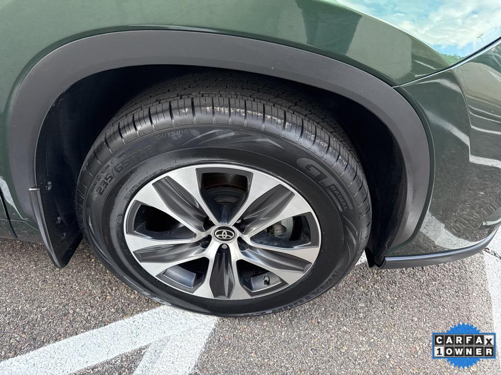 used 2023 Toyota Highlander car, priced at $38,460