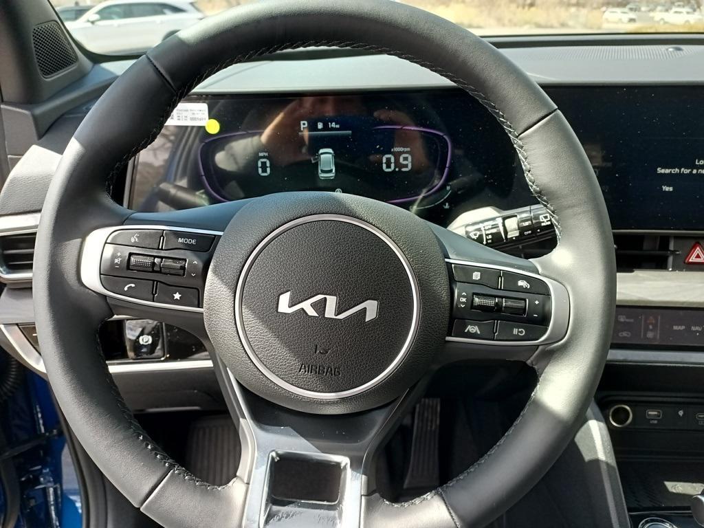 new 2025 Kia Sportage car, priced at $34,282
