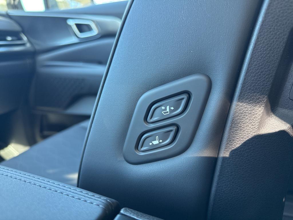 new 2026 Kia Carnival car, priced at $46,861