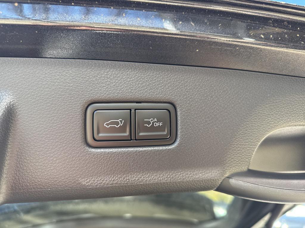 new 2026 Kia Carnival car, priced at $46,861