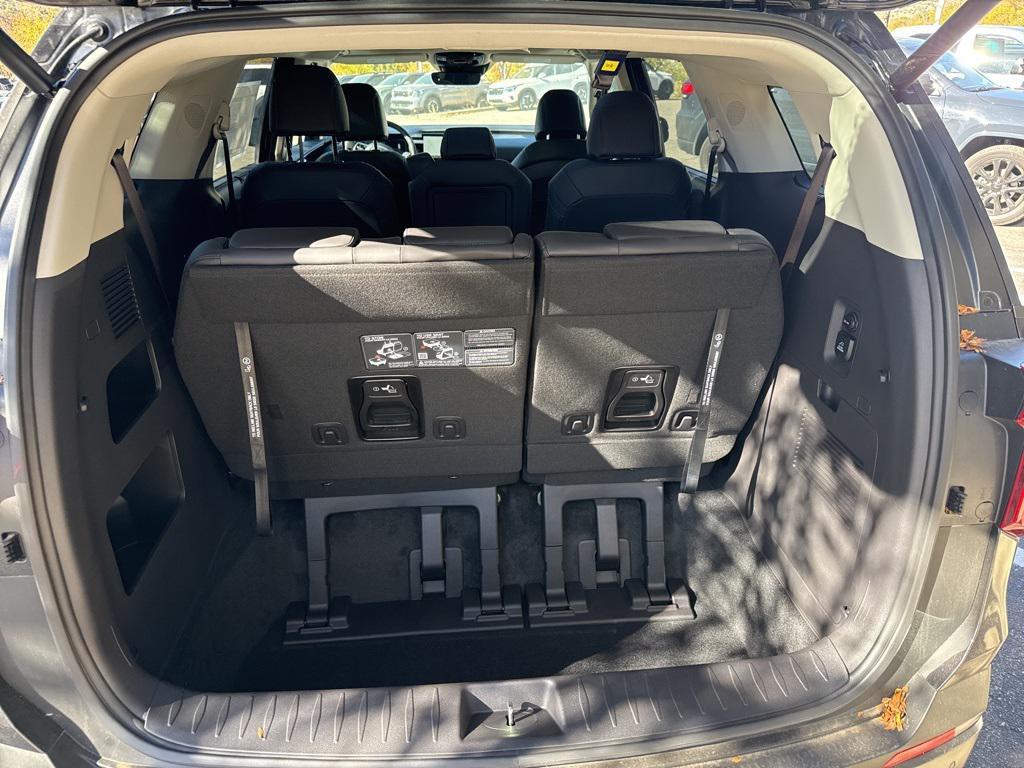 new 2026 Kia Carnival car, priced at $46,861