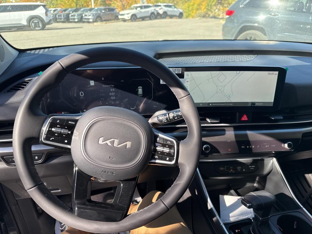 new 2026 Kia Carnival car, priced at $46,861