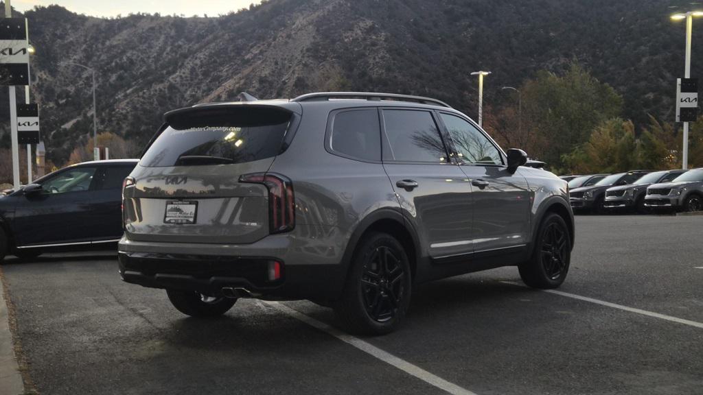 new 2025 Kia Telluride car, priced at $52,917