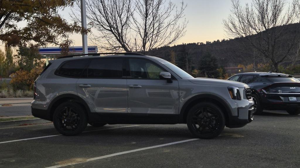 new 2025 Kia Telluride car, priced at $52,917