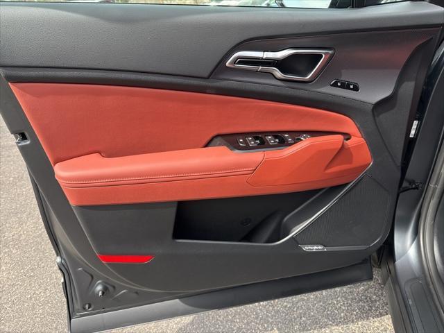 new 2025 Kia Sportage Hybrid car, priced at $39,144