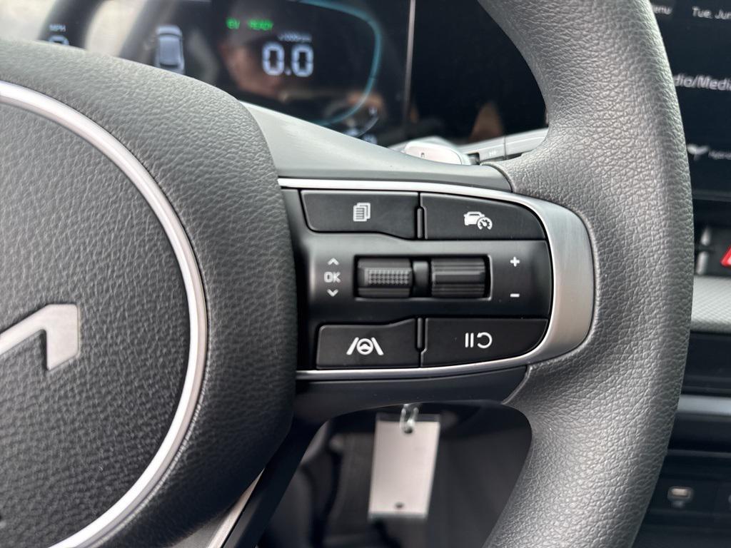 new 2025 Kia Sportage Hybrid car, priced at $31,180