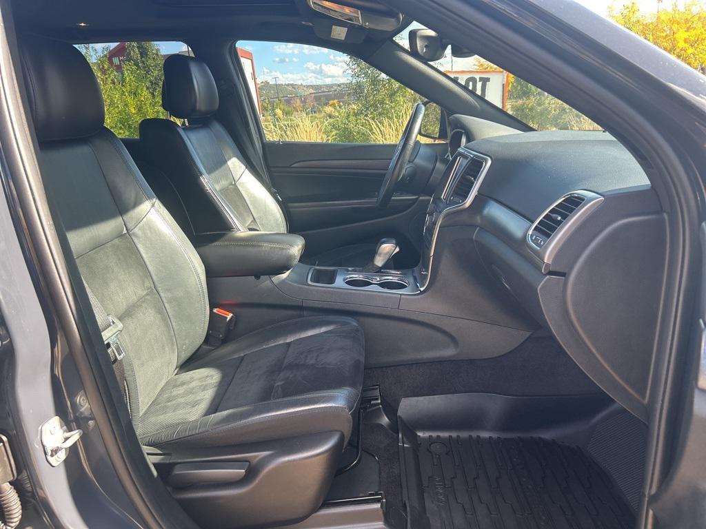 used 2018 Jeep Grand Cherokee car, priced at $15,371