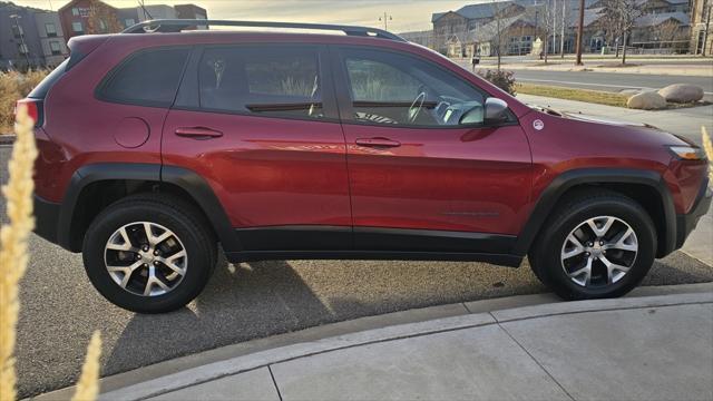 used 2015 Jeep Cherokee car, priced at $12,961