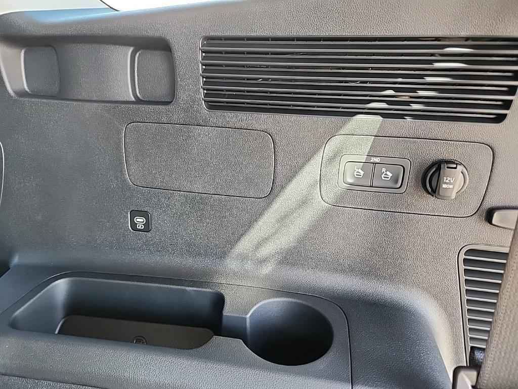 new 2025 Kia Sorento car, priced at $41,390