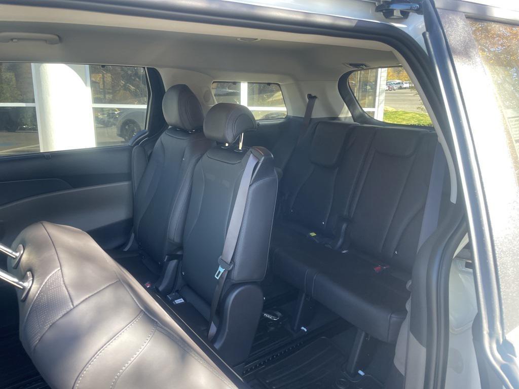 new 2026 Kia Carnival car, priced at $42,095