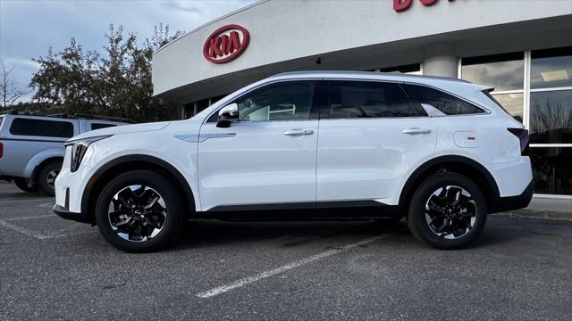 new 2025 Kia Sorento car, priced at $38,746