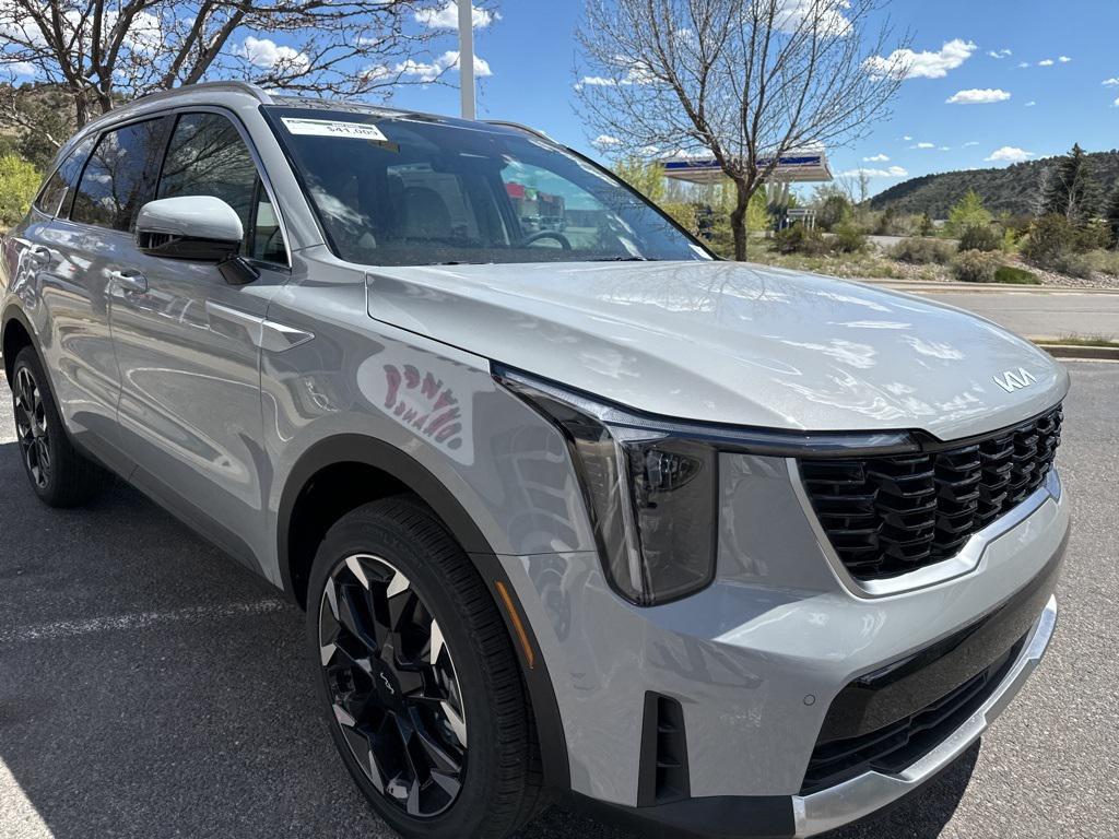 new 2025 Kia Sorento car, priced at $38,990