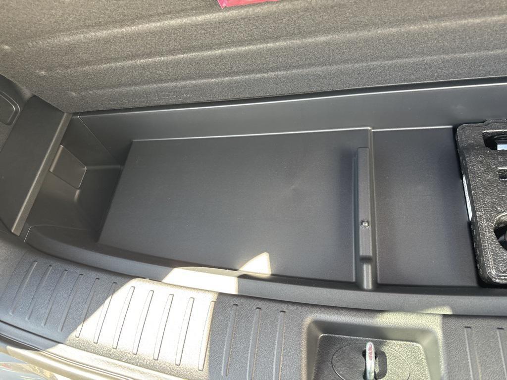 new 2025 Kia Sorento car, priced at $38,990