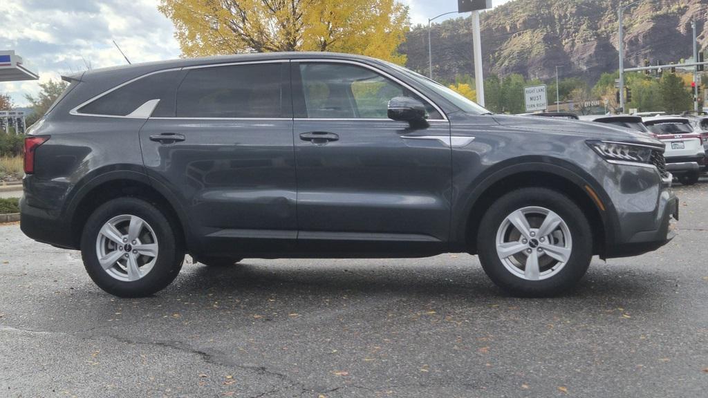 used 2022 Kia Sorento car, priced at $19,992