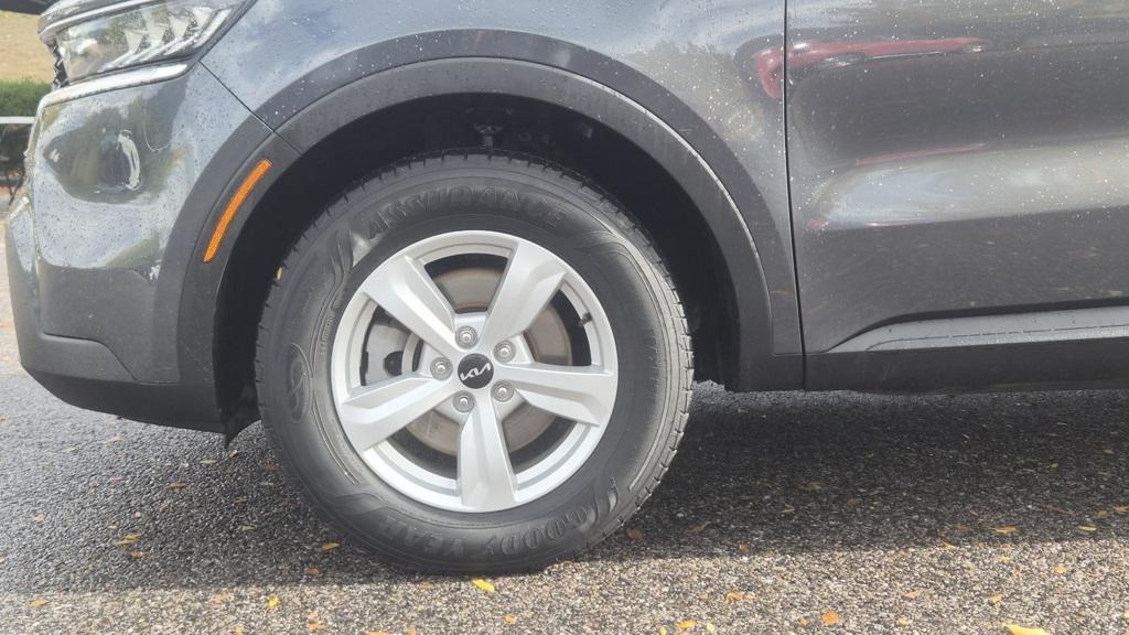 used 2022 Kia Sorento car, priced at $19,992