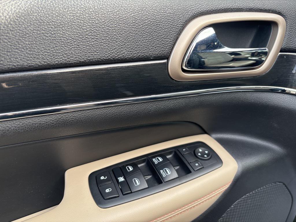 used 2017 Jeep Grand Cherokee car, priced at $16,771
