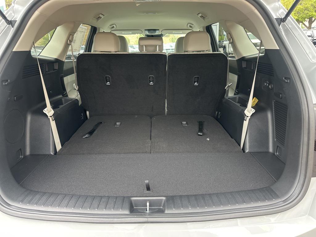 new 2025 Kia Sorento car, priced at $37,555