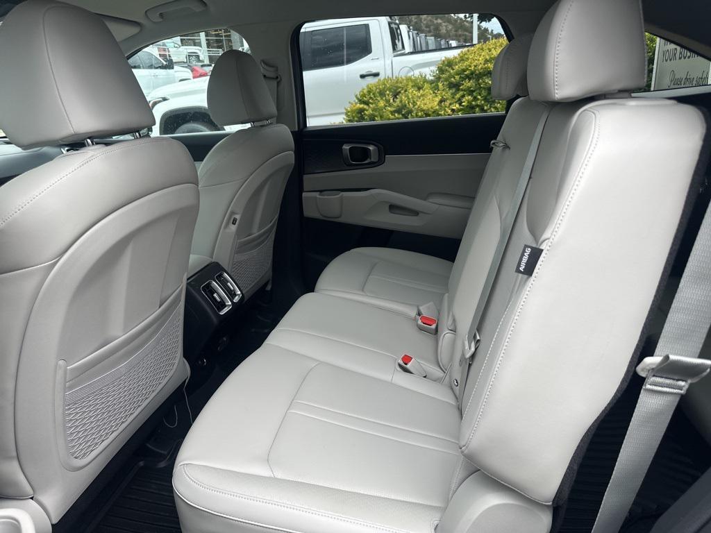new 2025 Kia Sorento car, priced at $37,555