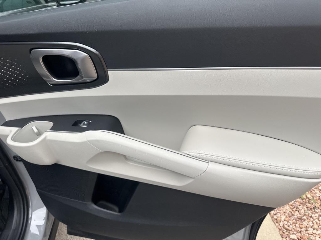 new 2025 Kia Sorento car, priced at $37,555