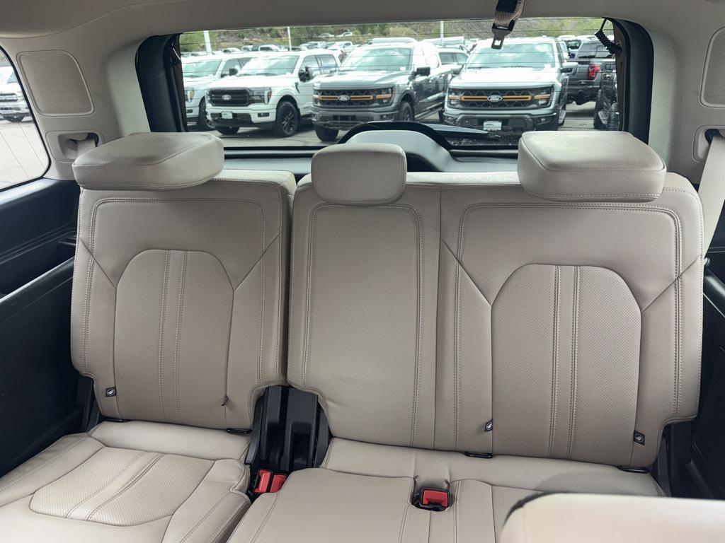 used 2024 Ford Expedition car, priced at $59,970