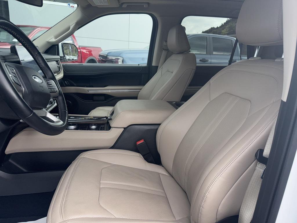 used 2024 Ford Expedition car, priced at $59,970