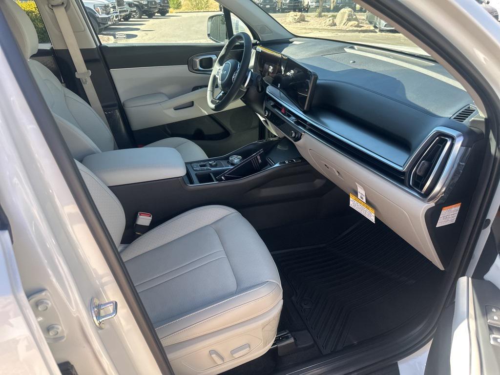 new 2025 Kia Sorento Hybrid car, priced at $42,285