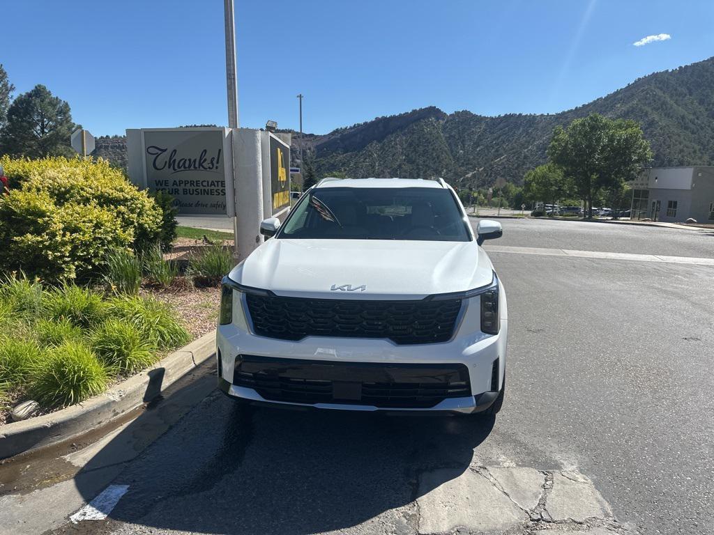 new 2025 Kia Sorento Hybrid car, priced at $42,285