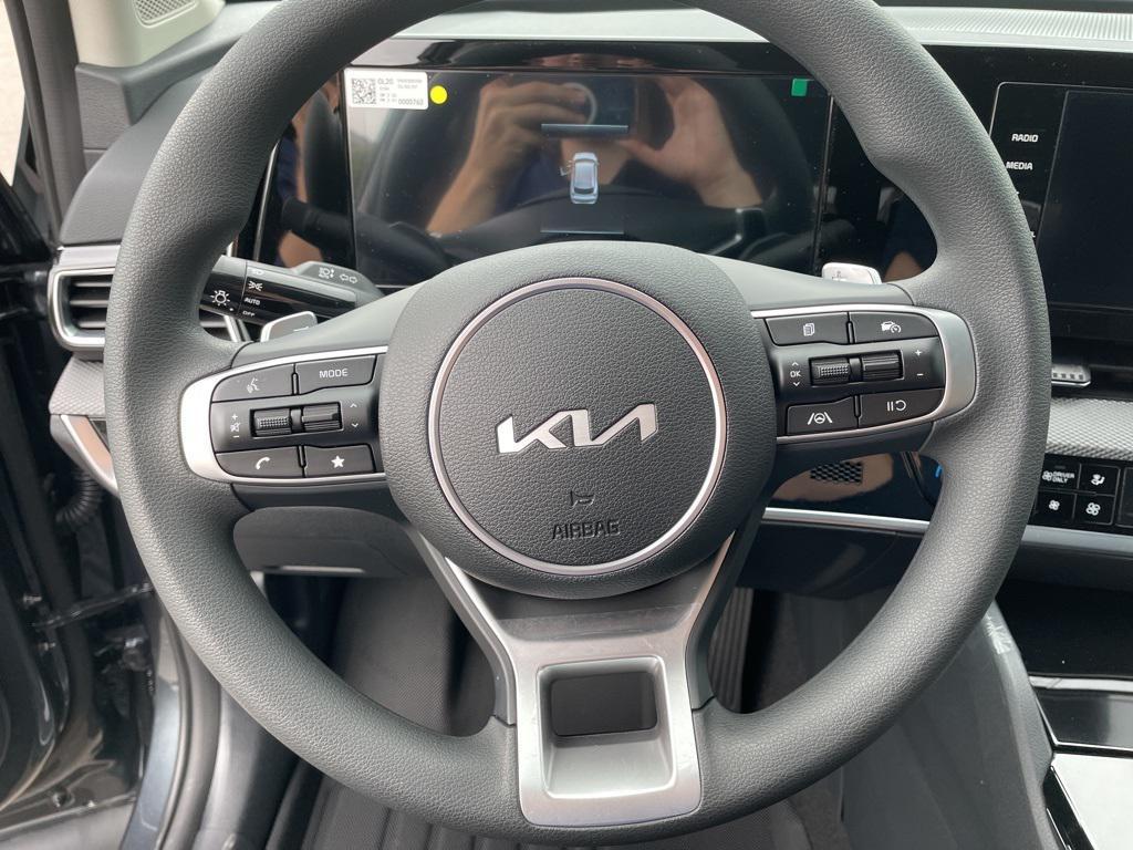 new 2025 Kia Sportage Hybrid car, priced at $30,475