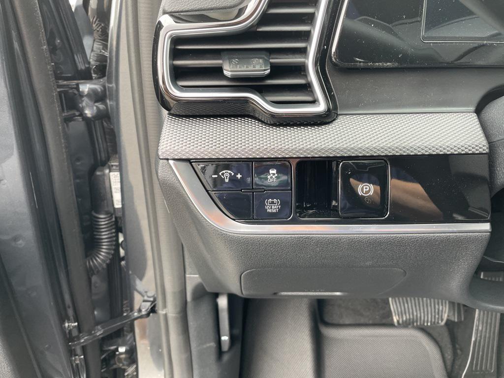 new 2025 Kia Sportage Hybrid car, priced at $30,475