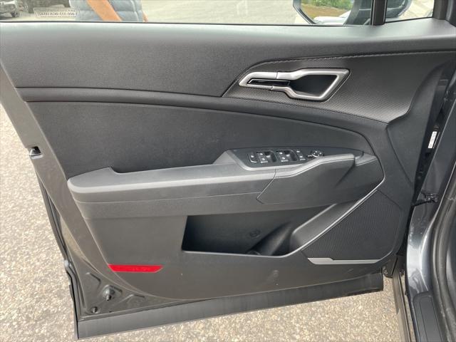 new 2025 Kia Sportage Hybrid car, priced at $31,906