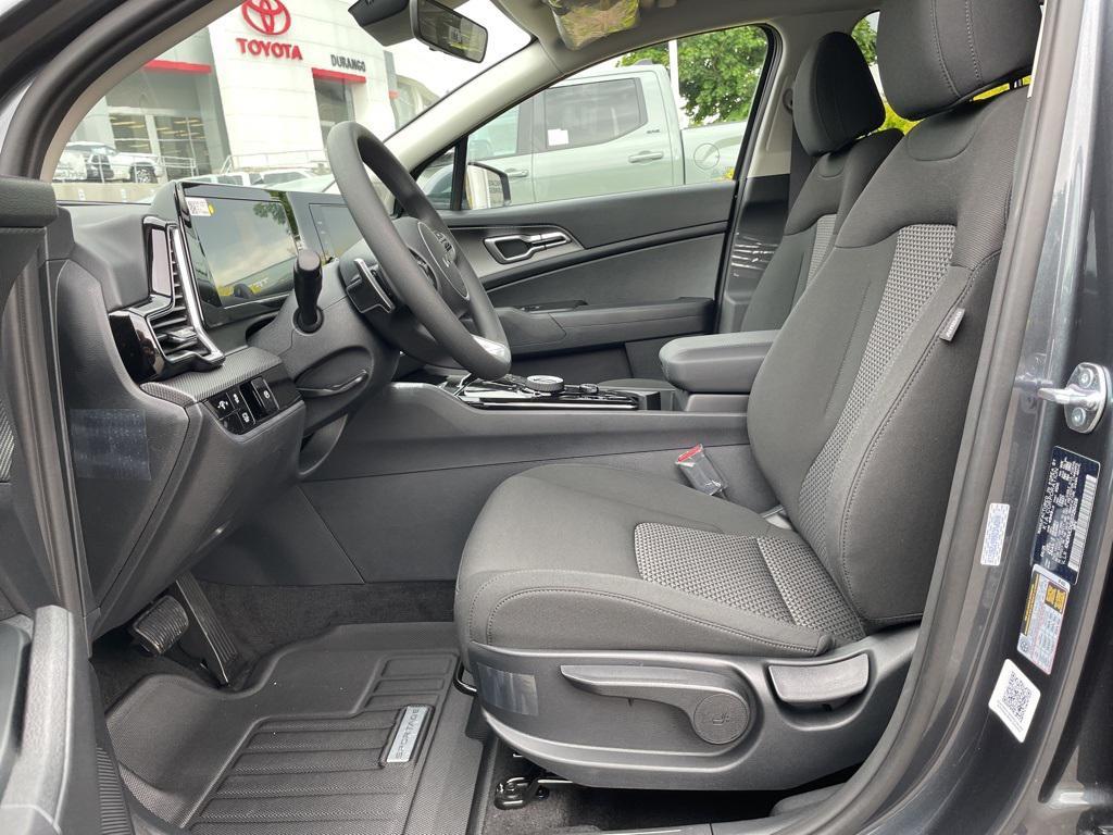 new 2025 Kia Sportage Hybrid car, priced at $30,475