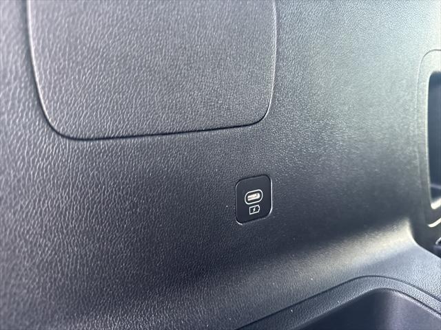 used 2024 Kia Sorento car, priced at $39,990