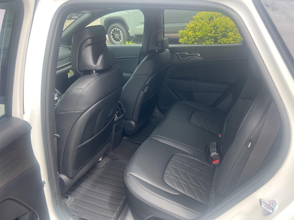 new 2025 Kia Sportage car, priced at $46,950