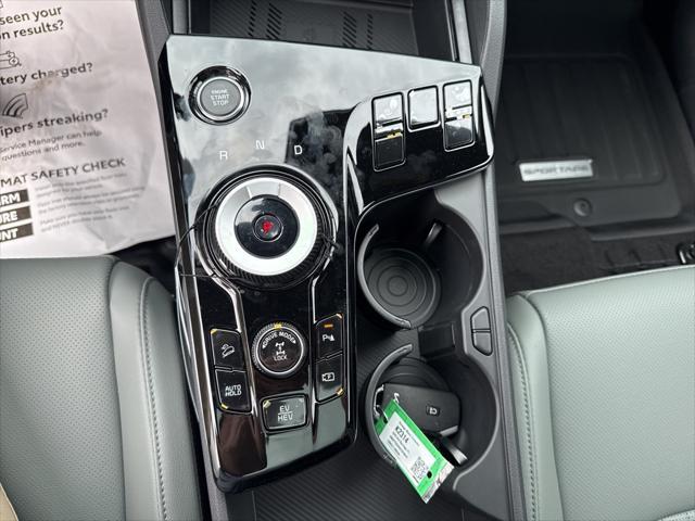 new 2025 Kia Sportage car, priced at $42,055